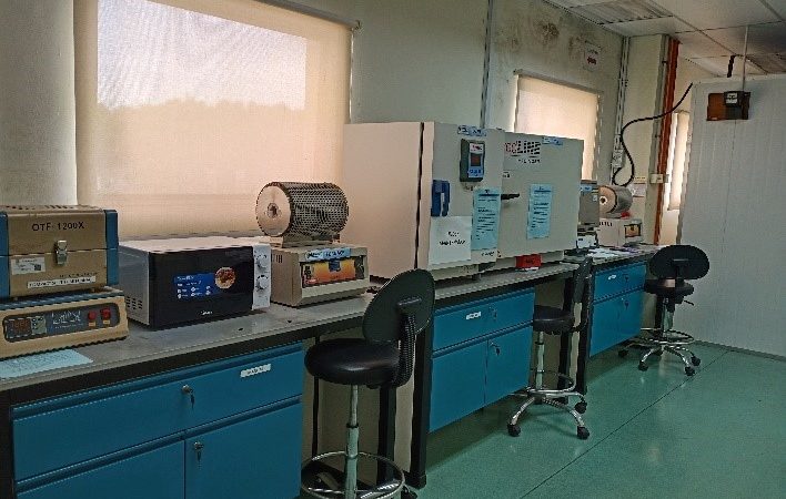 laboratory workstation